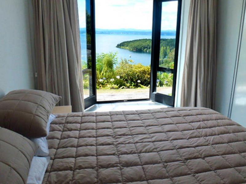Serenity On Wakeman Taupo Exterior photo